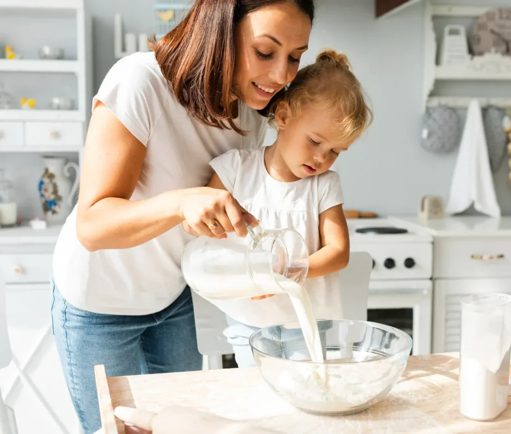 mom kid milk1